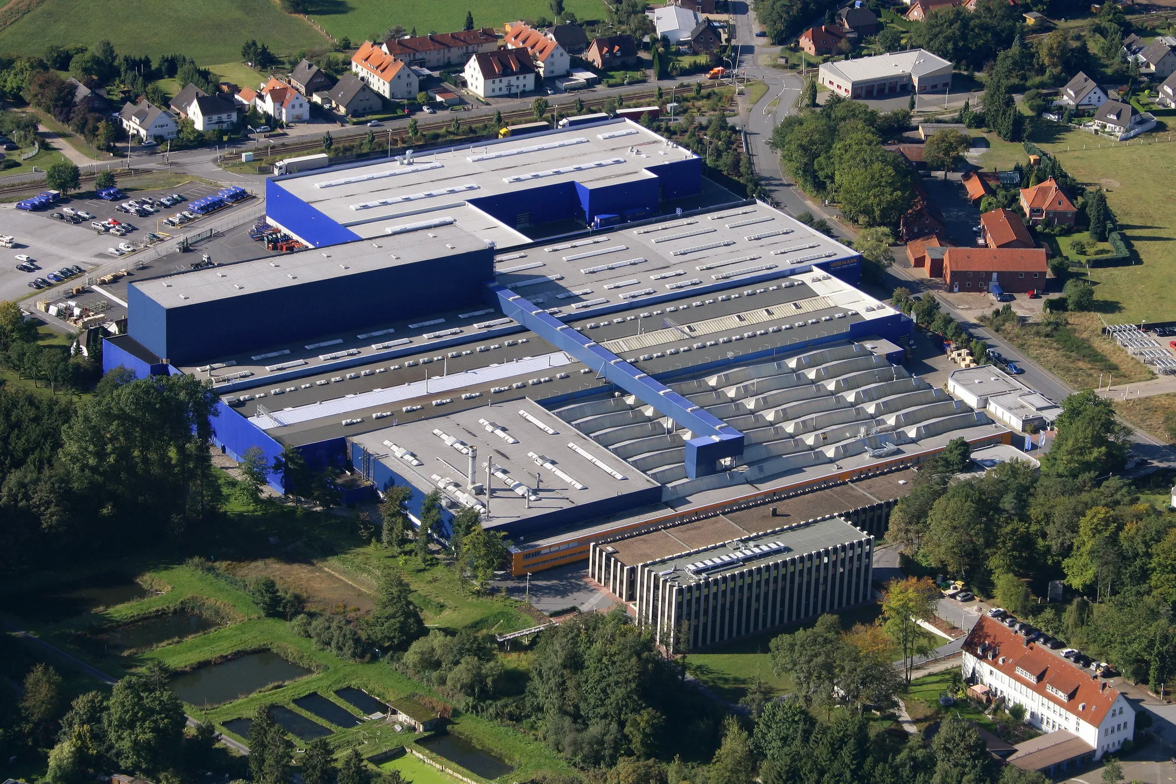 Siège et usine Hörmann à Steinhagen (Allemagne), vue aérienne