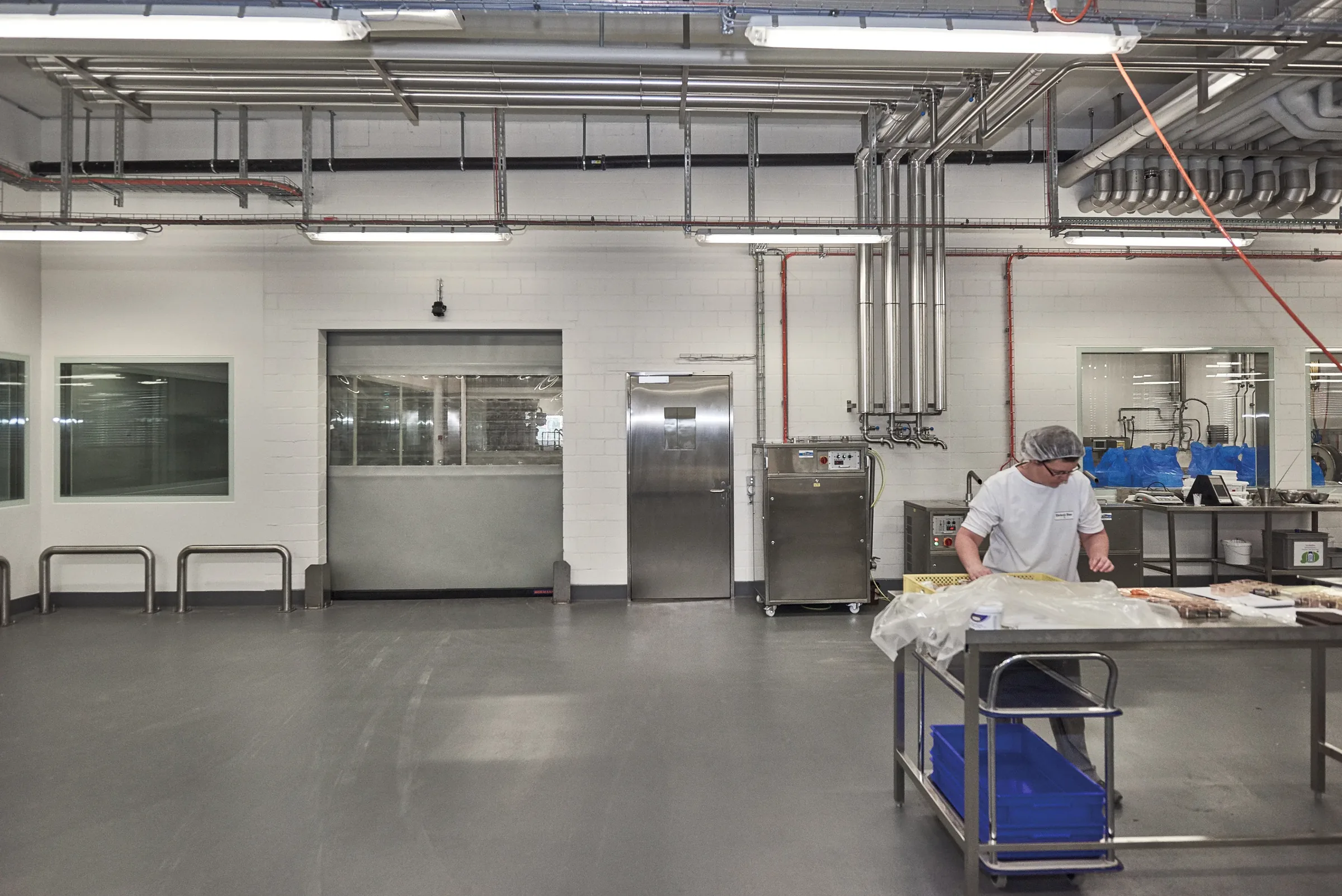 Porte rapide souple Hörmann dans un atelier de production alimentaire
