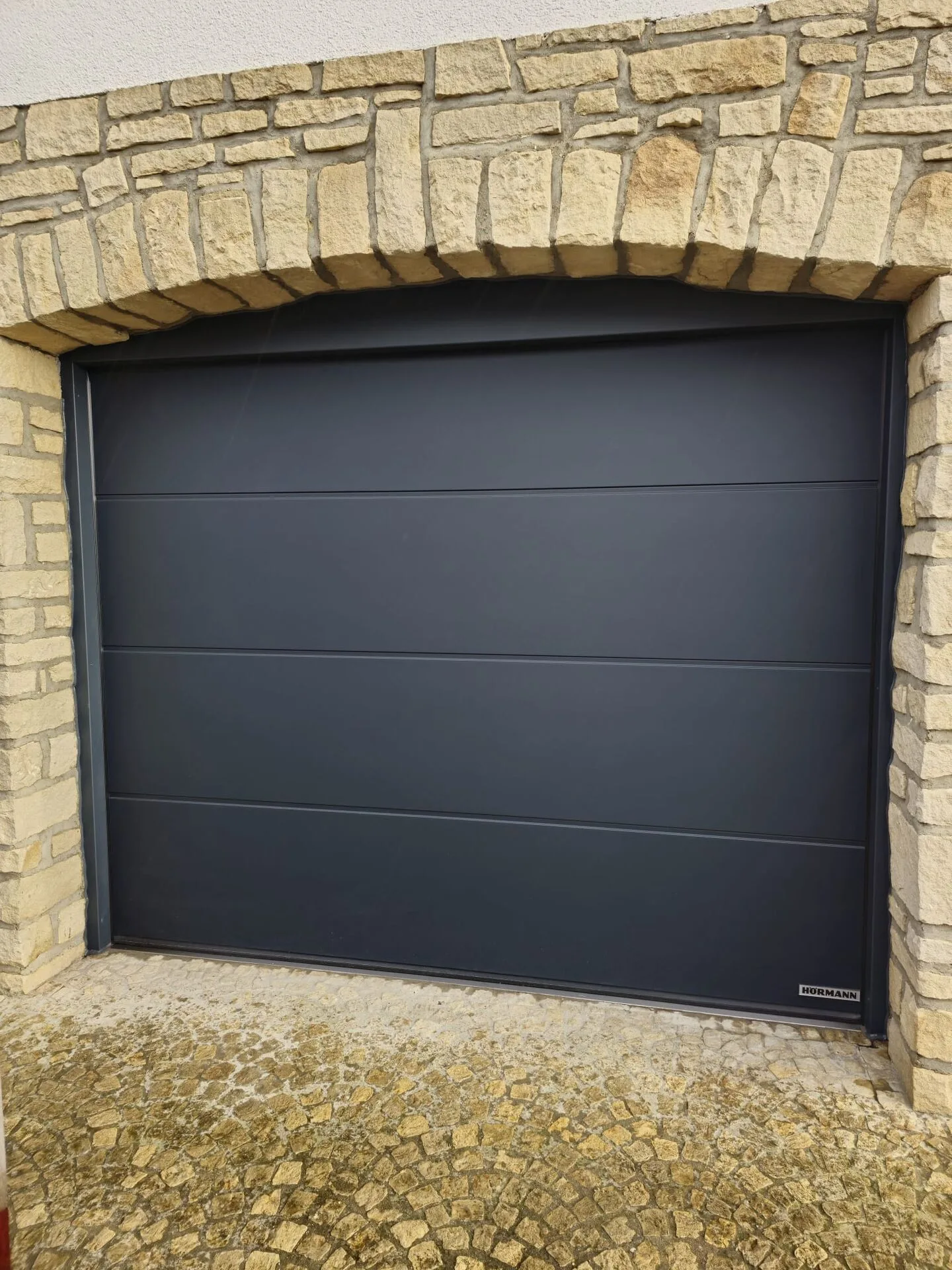 Sectionnelle habitat Hörmann LPU 42 à Mersch