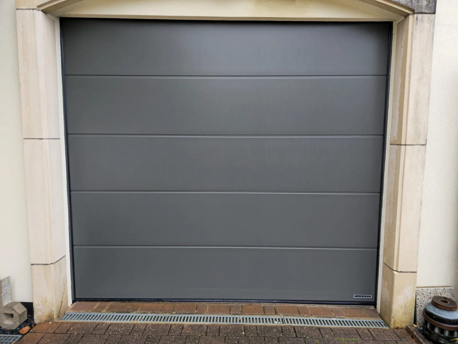Sectionnelle rénovation Hörmann LPU 42 à Habscht