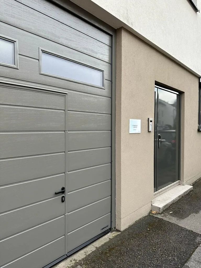Sectionnelle portillon Hörmann LPU 42 avec portillon à Garnich